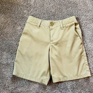Under armour boys golf shorts